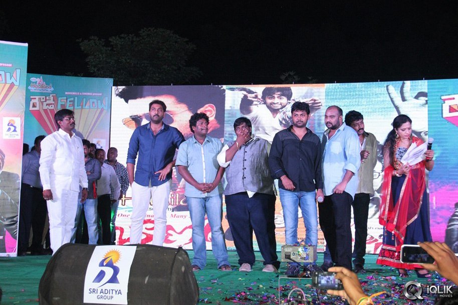 Rowdy-Fellow-Movie-Platinum-Disc-Function